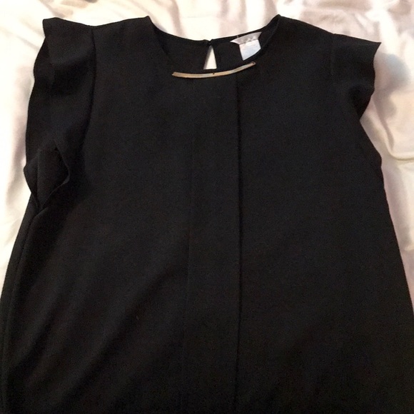 Black top - Picture 1 of 1